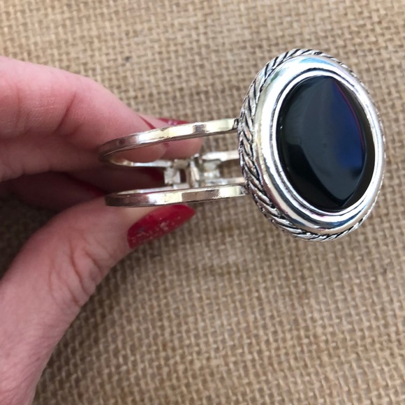 Silver & Black Medallion Braclet - Picture 7 of 10